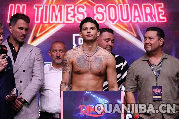 瑞安·加西亚、德文·哈尼与特奥菲莫·洛佩兹赛前称重