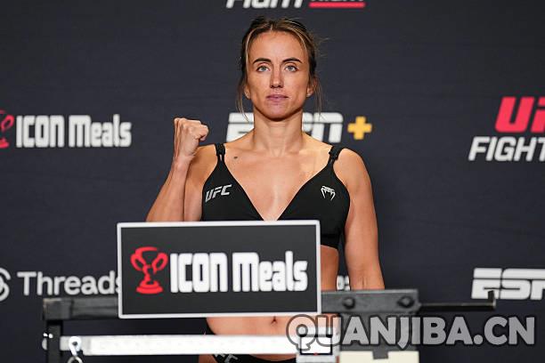 格斗盛宴：布兰奇菲尔德对抗巴伯！赛前称重揭晓（散打）