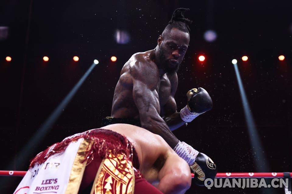 维尔德第七回合TKO赫恩登