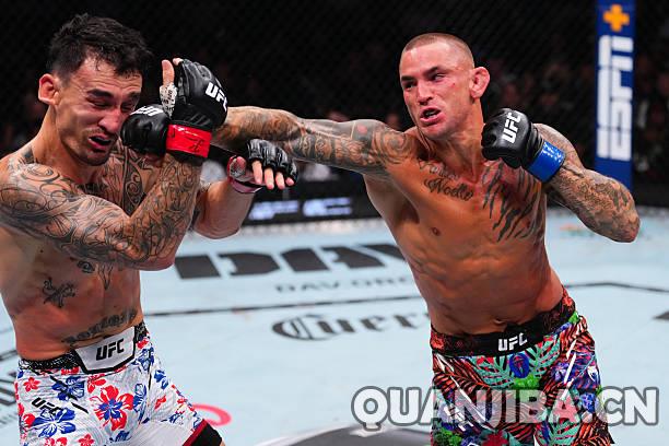 霍洛威凭借点数击败普瓦里尔,顺利卫冕BMF金腰带!(散打)