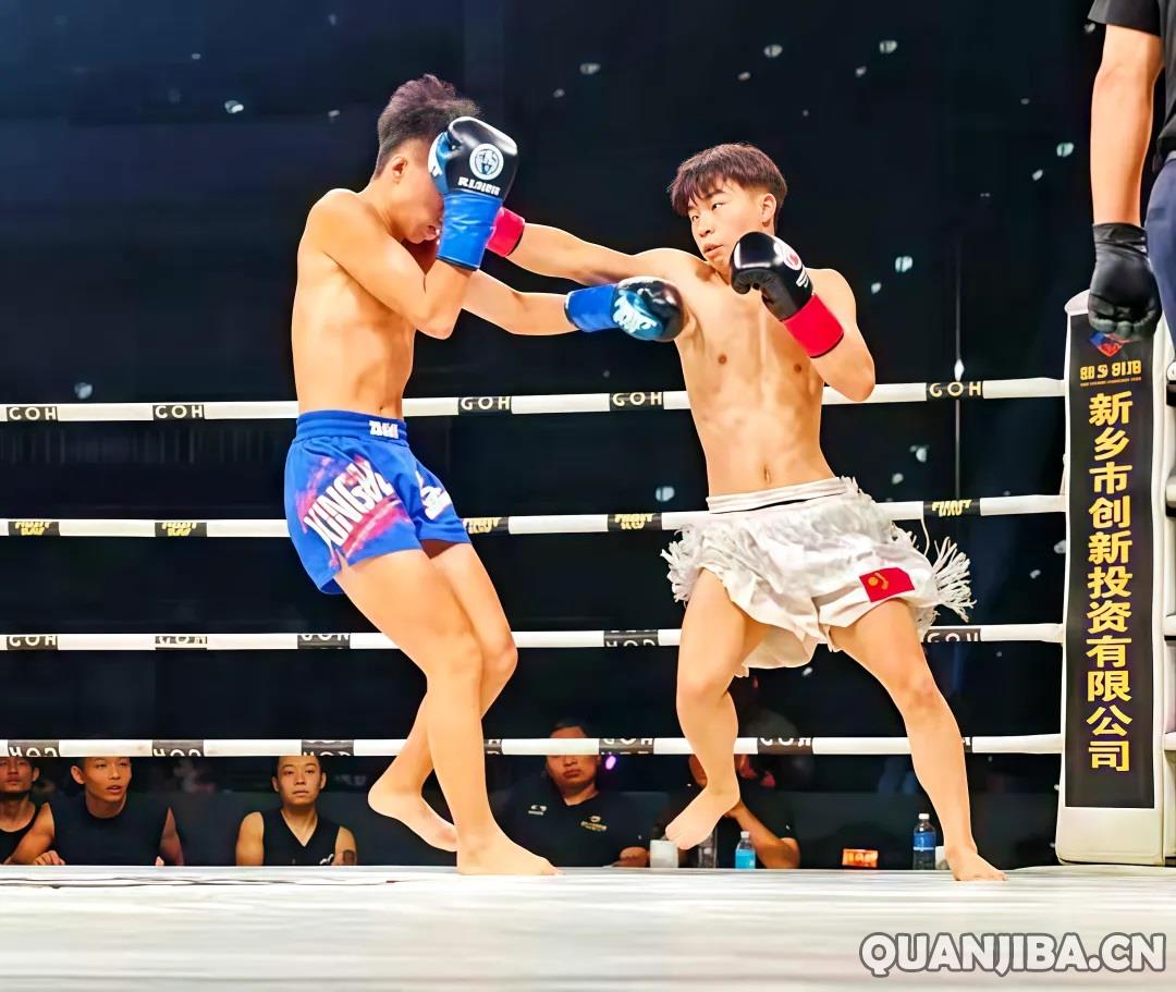 成都拳击赛事“崛起之战12”激情落幕