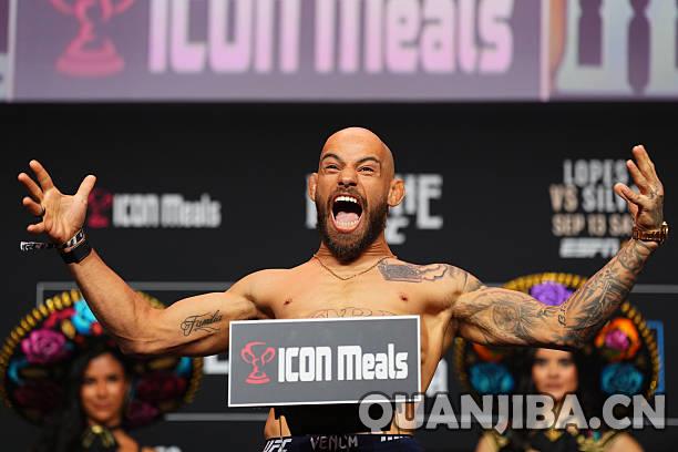 散打格斗之夜:洛佩斯挑战席尔瓦!赛前体重揭晓