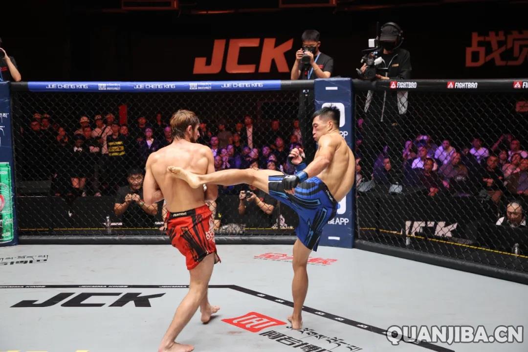 "JCK觉城之夜N106战报 | 那尔太、腾力格、胡布兰晋级羽量级赏金赛四强"