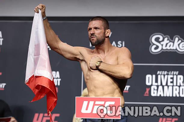 散打之夜:奥利维拉对战加姆罗特!赛事称重环节回顾