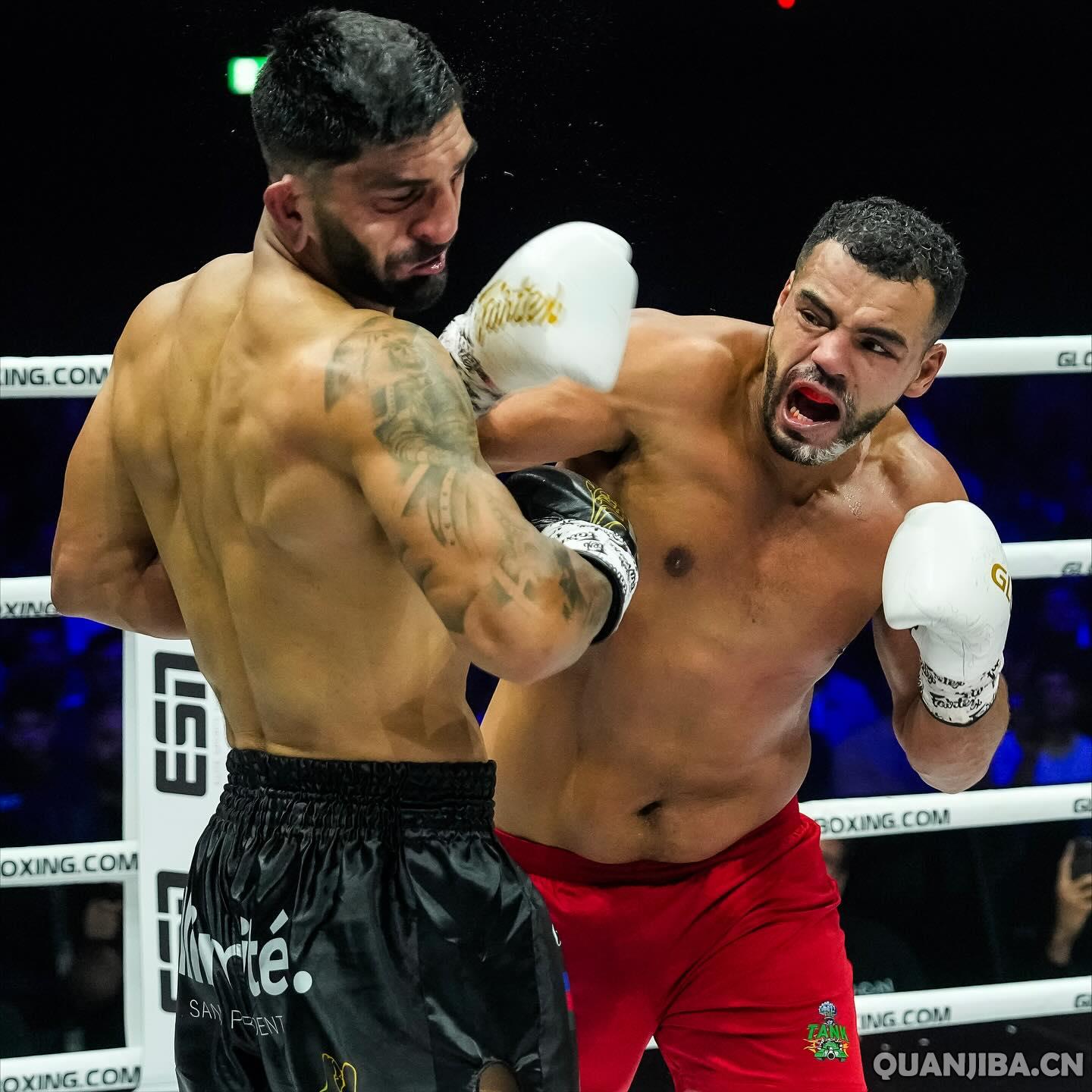 成都泰拳选手巴贝兹点数取胜，再登顶Glory轻重量级擂主