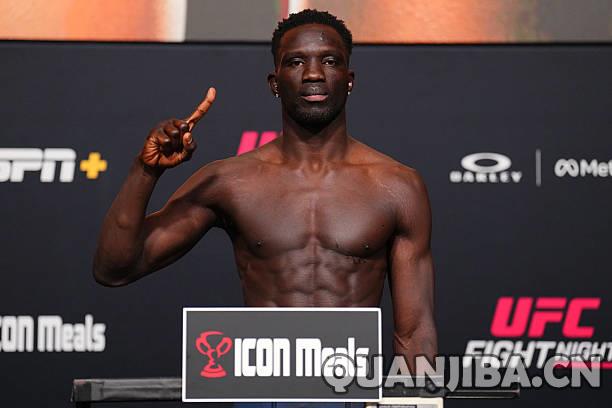 搏击之夜：加西亚挑战奥纳马！赛前权重对决