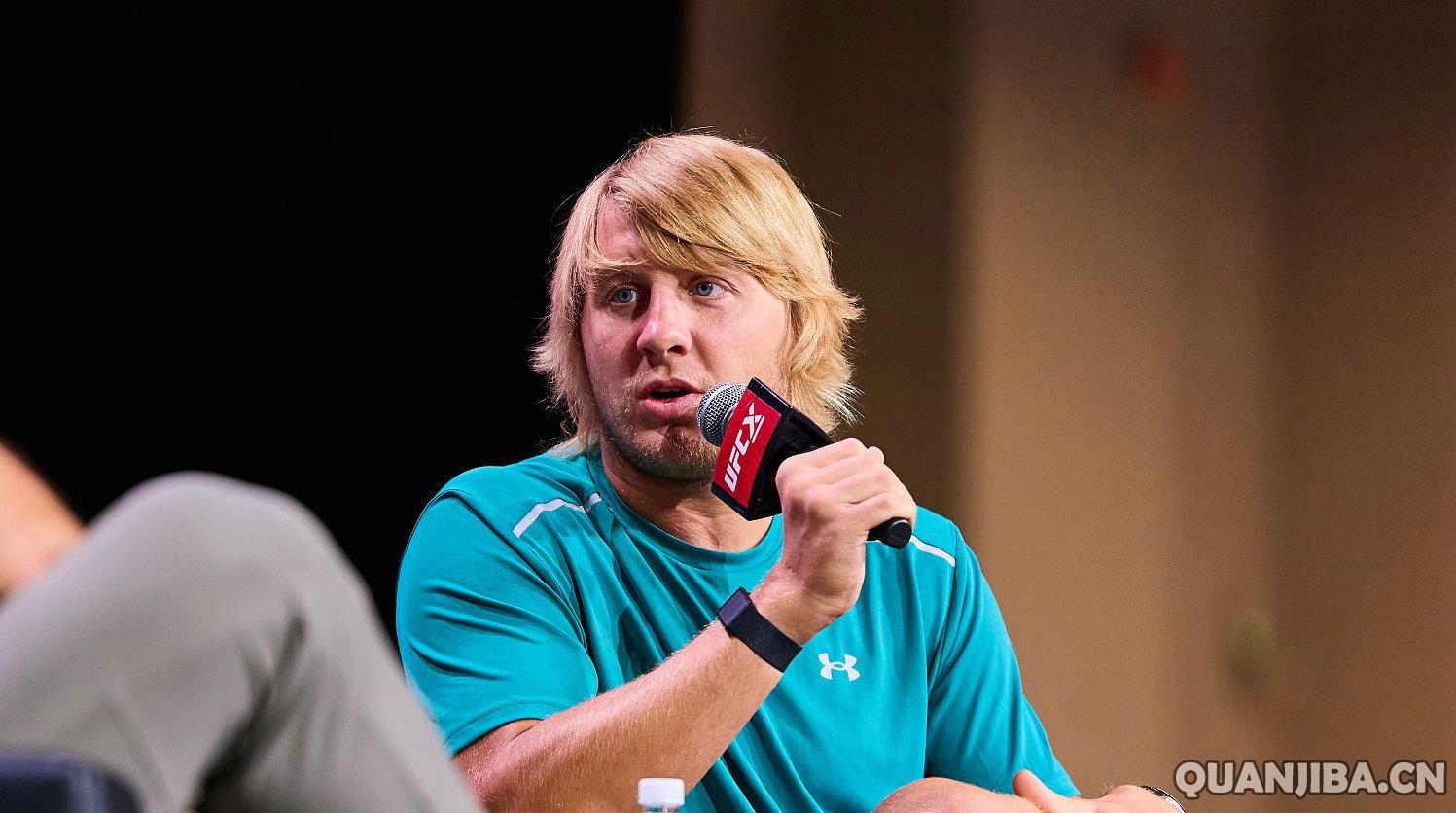 平布雷特炮轰盖基只想争夺拳击冠军不务正业